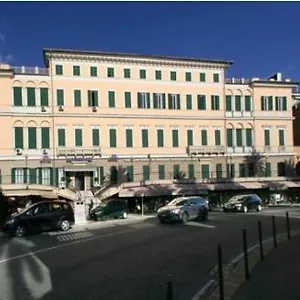 Szálloda Mediterranee, Genova